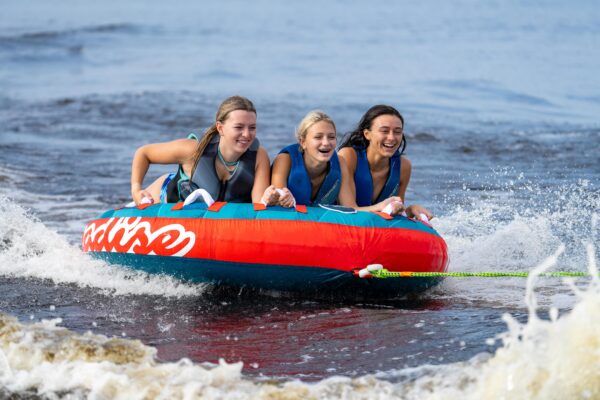 Island Oasis 3: 1-3 Rider Towable Tube for Boating - Image 3